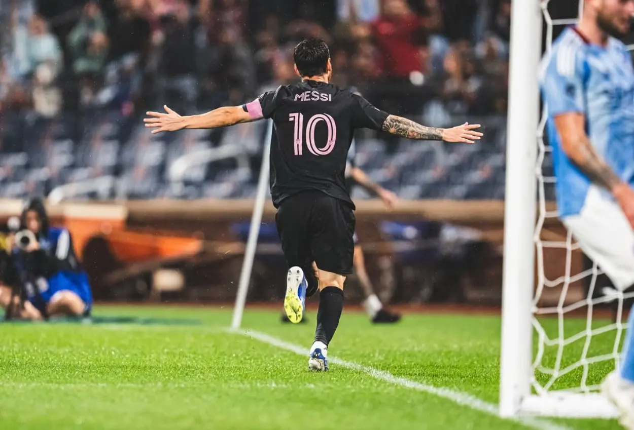Messi cetak brace, inter miami bungkam new york city 4 0 di mls