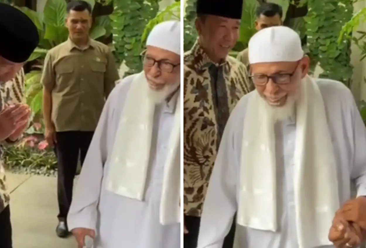 Momen jokowi sungkem sambut abu bakar ba'asyir di solo, pertemuan berlangsung 30 menit