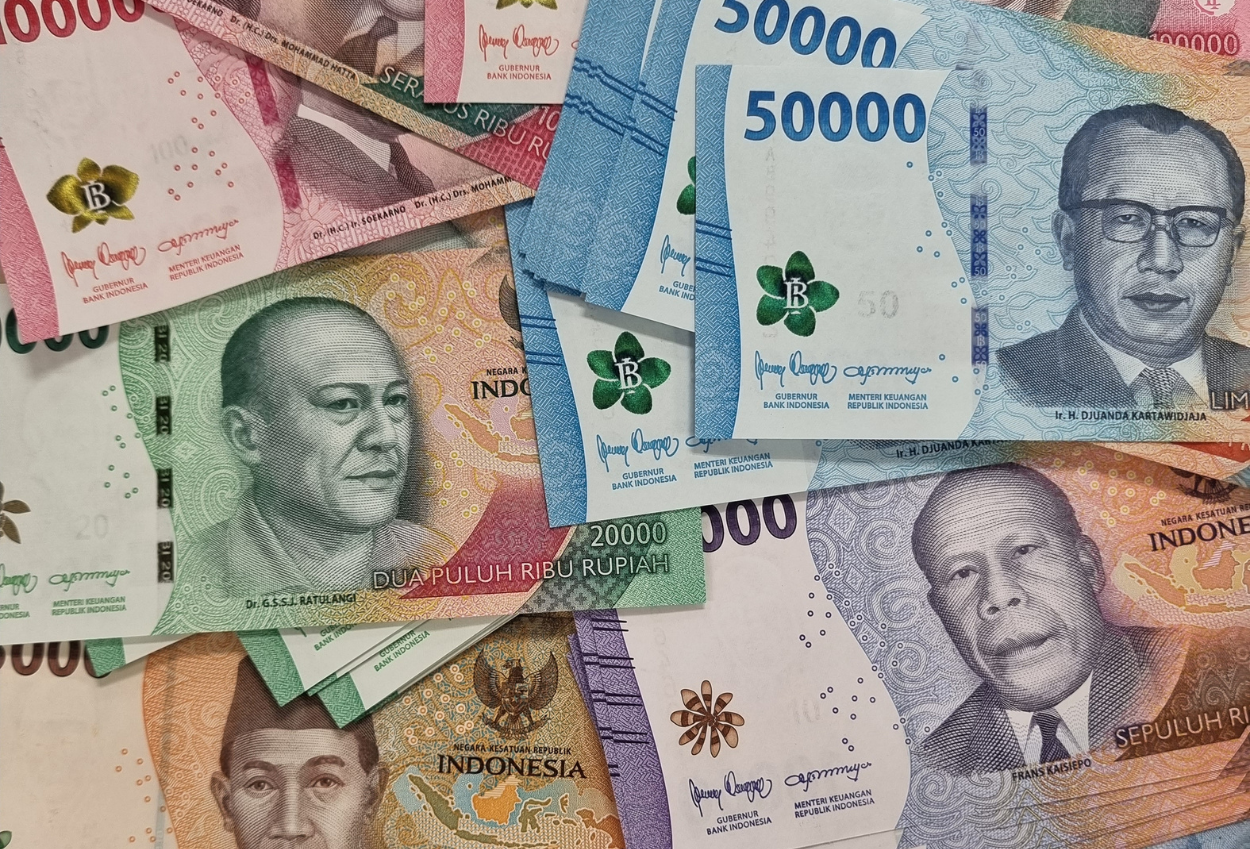 Nilai tukar rupiah menguat ke rp16.469 per dolar as hari ini