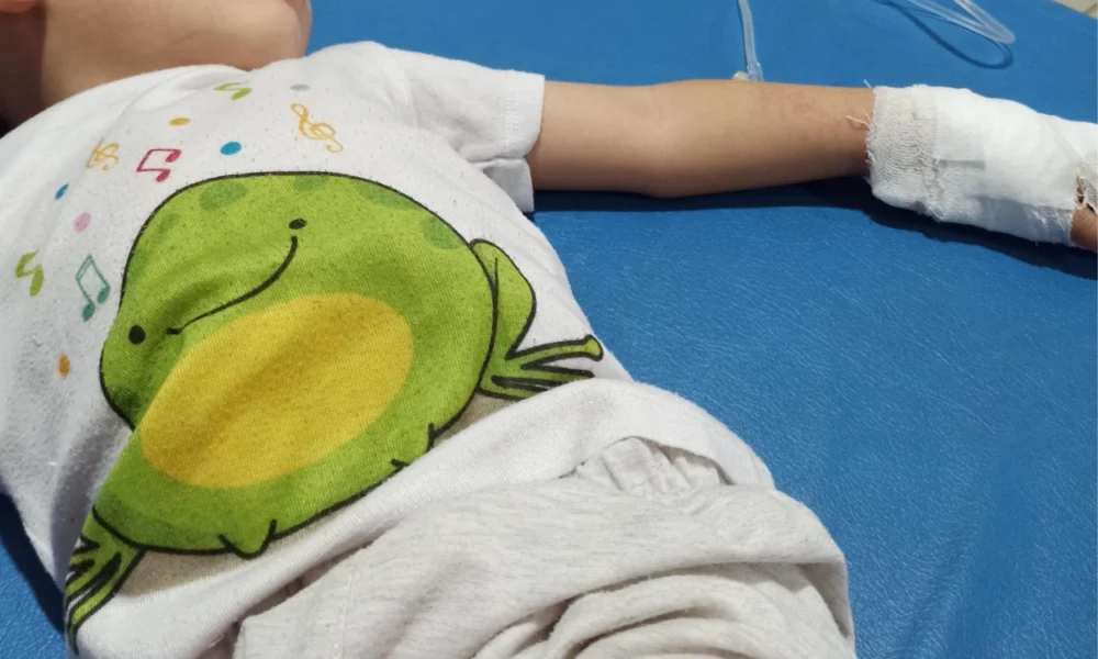 Pilu! balita di bengkulu muntah cacing dari mulut dan hidung