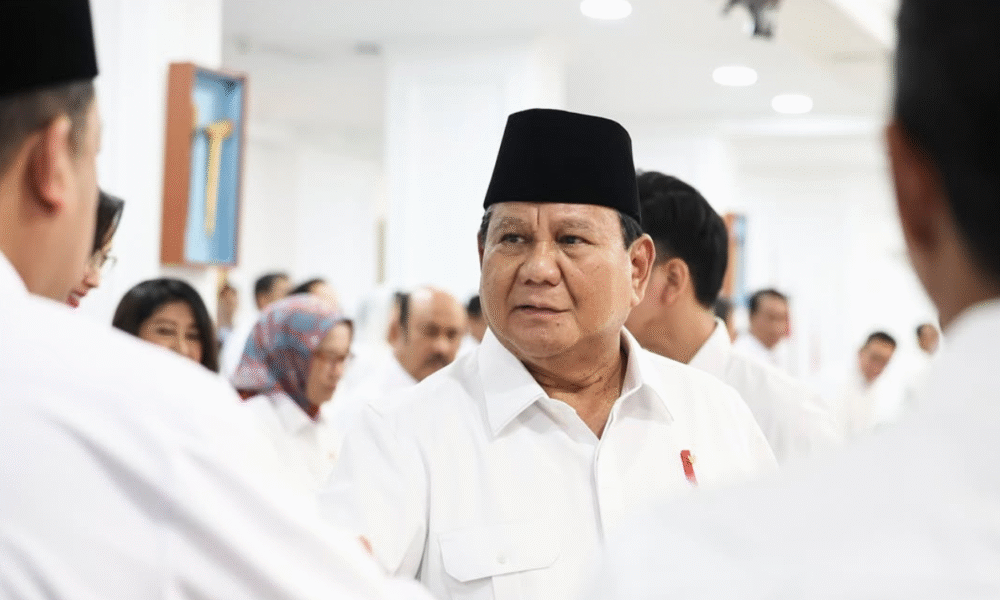 Prabowo batal ke china, ingin pantau masalah dalam negeri