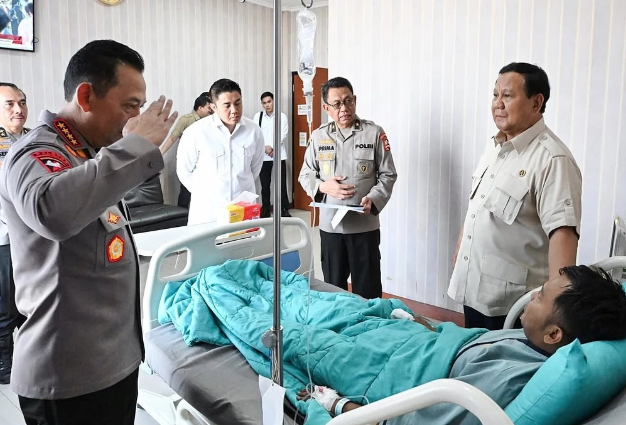 Prabowo minta polisi korban kisruh demo naik pangkat