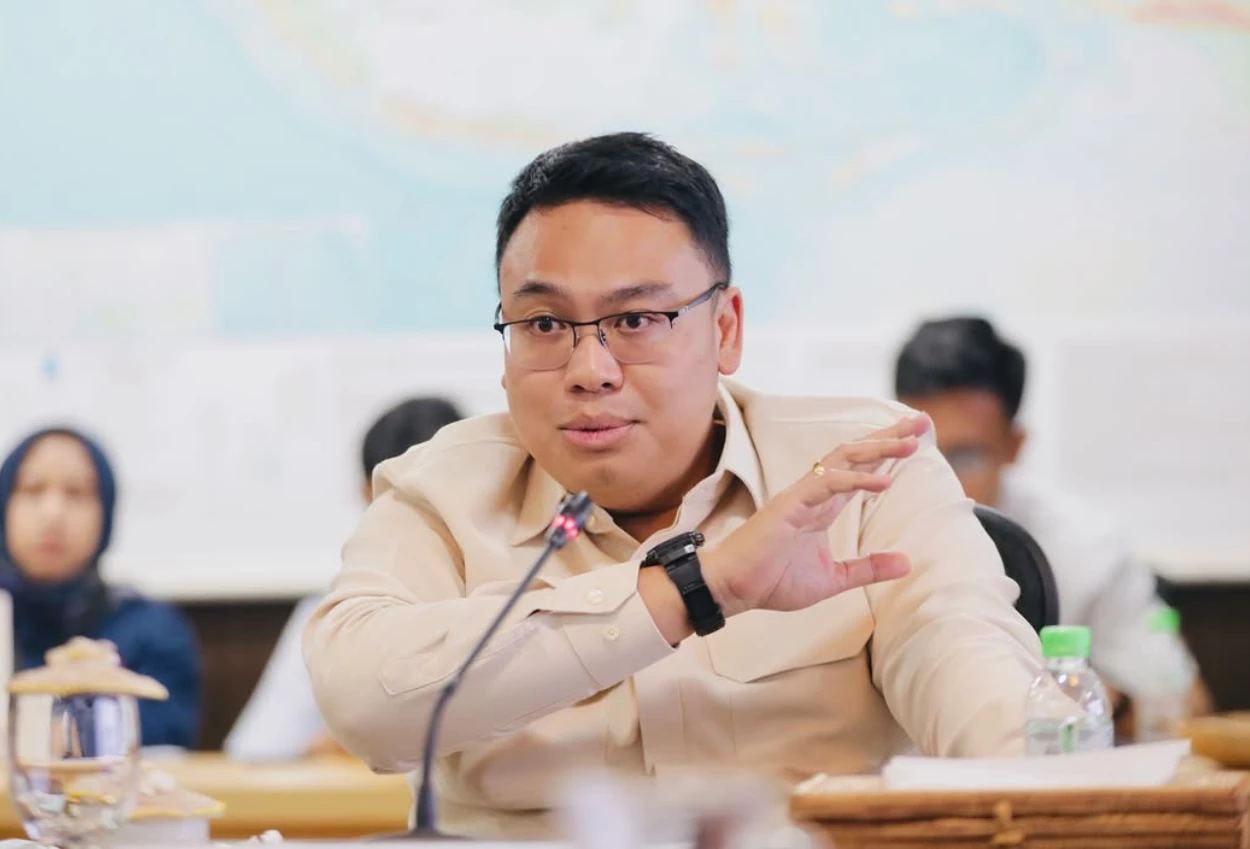 Profil angga raka prabowo yang resmi dilantik jadi kepala bkp gantikan hasan nasbi