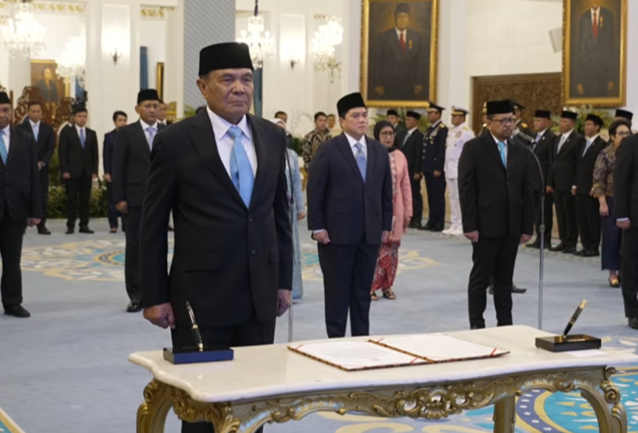 Profil djamari chaniago menko polkam baru yang dulu pernah pecat prabowo dari abri