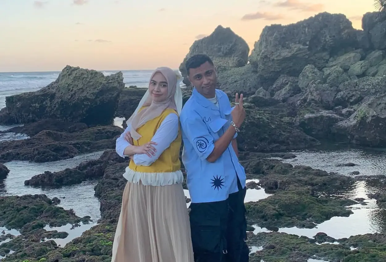 Ria ricis dicibir netizen usai kolaborasi dengan musisi indonesia timur juan reza