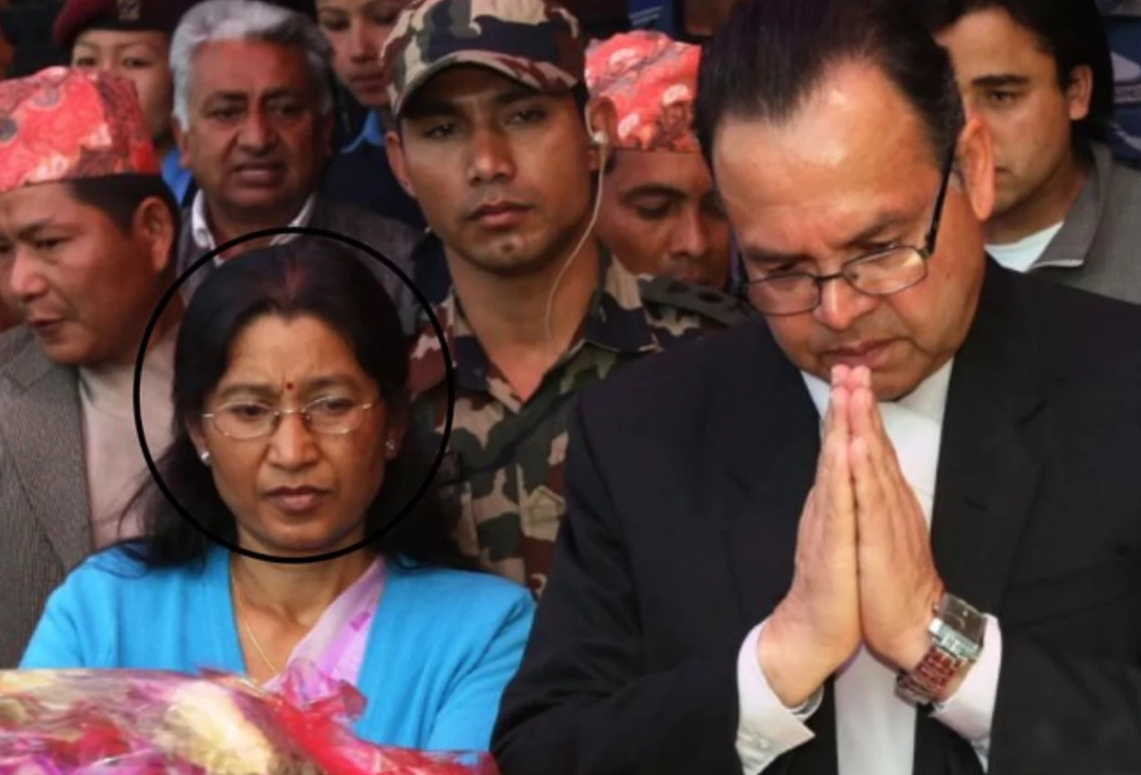 Rumah dibakar demonstran, istri mantan perdana menteri nepal tewas