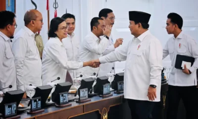 Sri mulyani bagikan momen rapat kabinet merah putih usai rumah dijarah