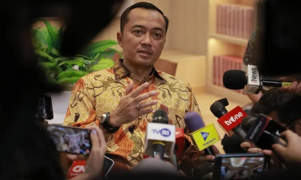 Terus makan korban, istana minta maaf atas keracunan massal program mbg