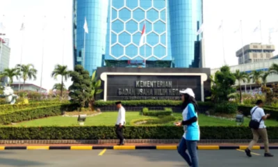 Tok! dpr setujui larangan menteri & wamen rangkap jabatan komisaris bumn