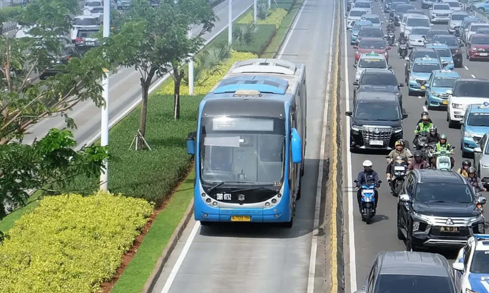 Transportasi jakarta raih peringkat 17 dunia, ungguli kuala lumpur & bangkok