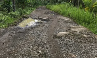 Warga patungan untuk perbaiki jalan rusak di pandeglang, pemkab angkat bicara