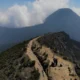 36 pendaki ilegal nekat naik gunung gede pangrango yang sedang ditutup