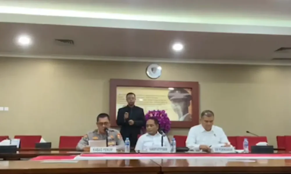 Adik jusuf kalla jadi tersangka kasus korupsi pltu kalbar, rugikan negara rp1,3 triliun