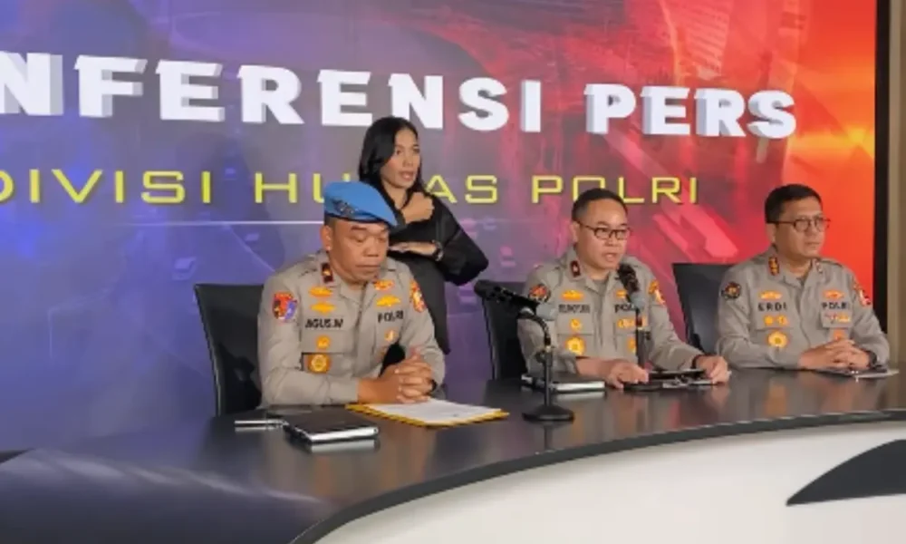 Aipda mr penumpang rantis yang lindas affan kurniawan dihukum minta maaf