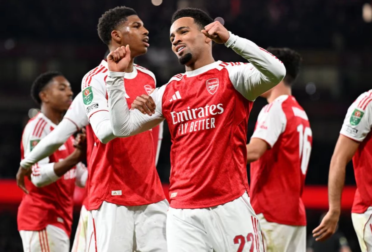 Arsenal vs brighton menang 2 0 the gunners pastikan satu tempat di perempat final carabao cup