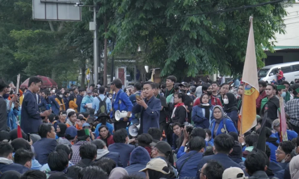 Bem si gelar demo hari ini bertepatan dengan satu tahun pemerintahan prabowo gibran