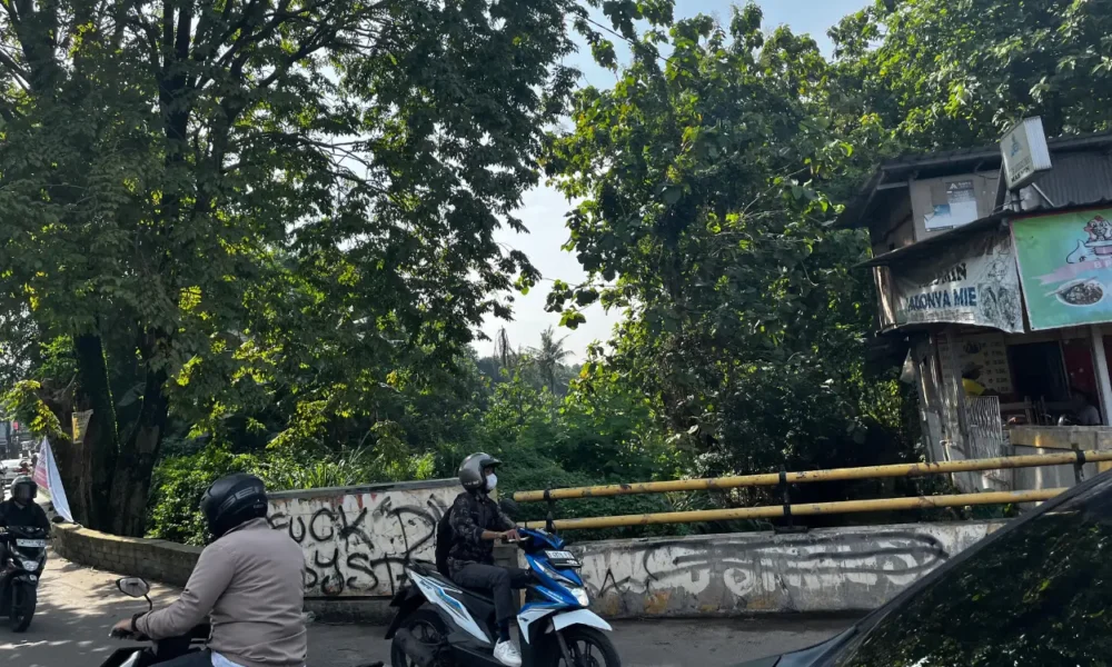 Bocah sd hanyut terseret arus di selokan pamulang, tim gabungan masih lakukan pencarian