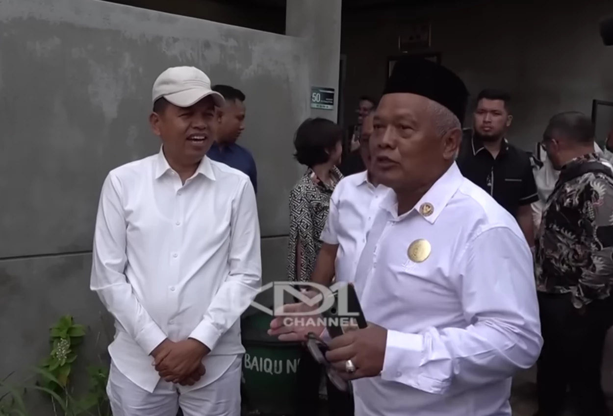 Bukan mediasi, dedi mulyadi sambangi rumah yai mim buat kunjungan balasan