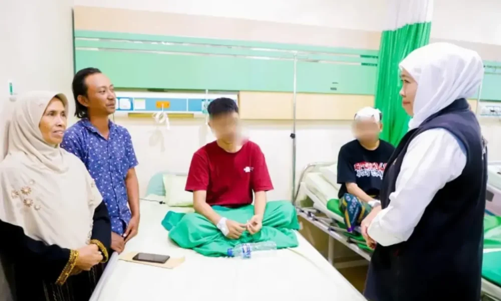 Cerita korban selamat ambruknya ponpes al khoziny, tetap salat di dalam reruntuhan