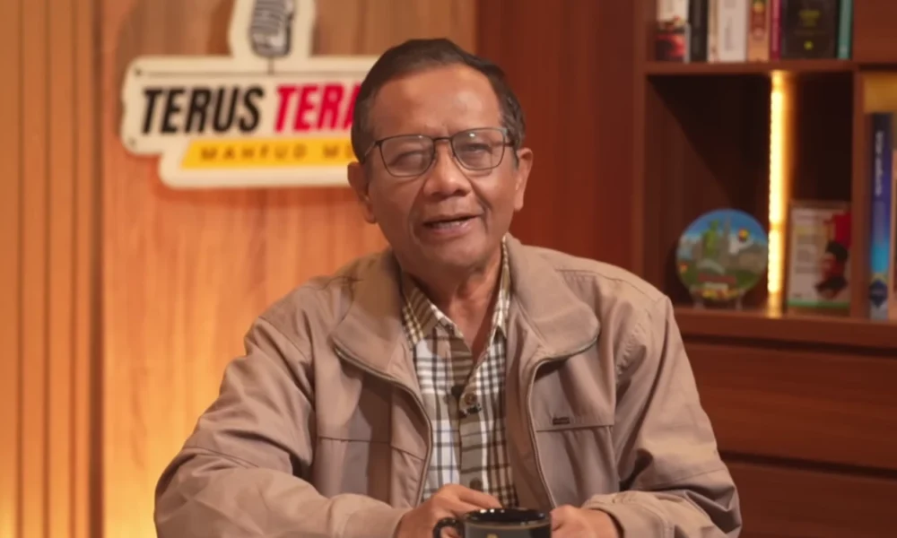 Cucu jadi korban keracunan mbg di yogyakarta, mahfud md habis makan langsung muntah muntah