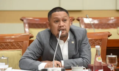 Dpr desak ojk buat hapus aturan tagih utang lewat debt collector