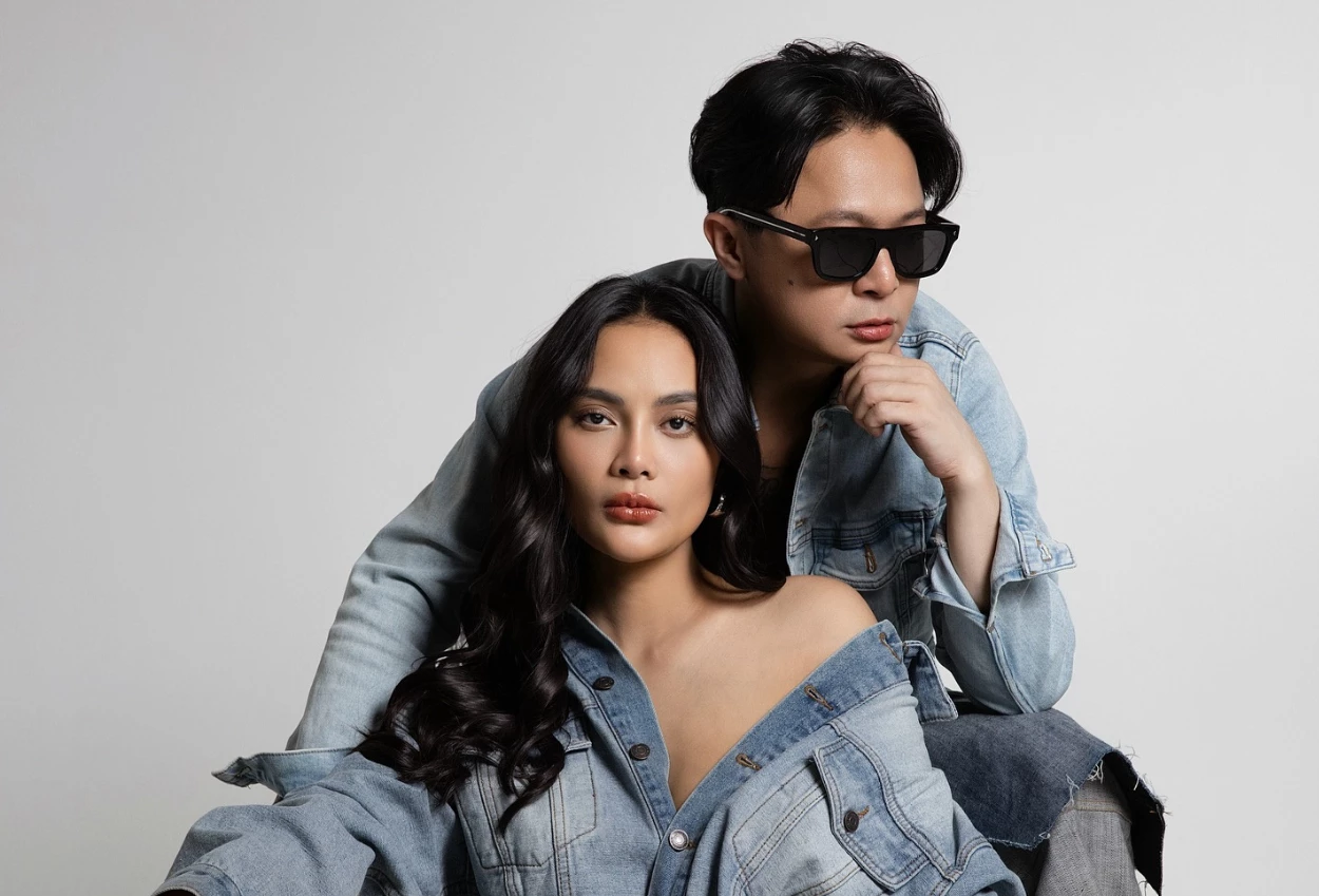 Erika carlina hapus foto bersama, chat genit dj bravy dengan cewek lain bocor di medsos