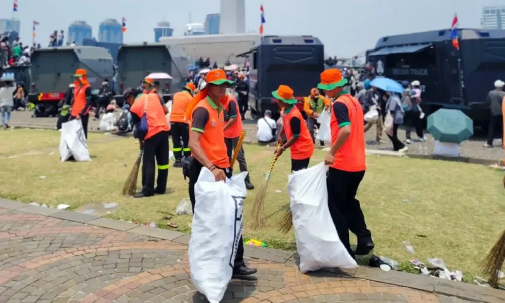 Fantastis! hut tni di monas hasilkan 126,65 ton sampah