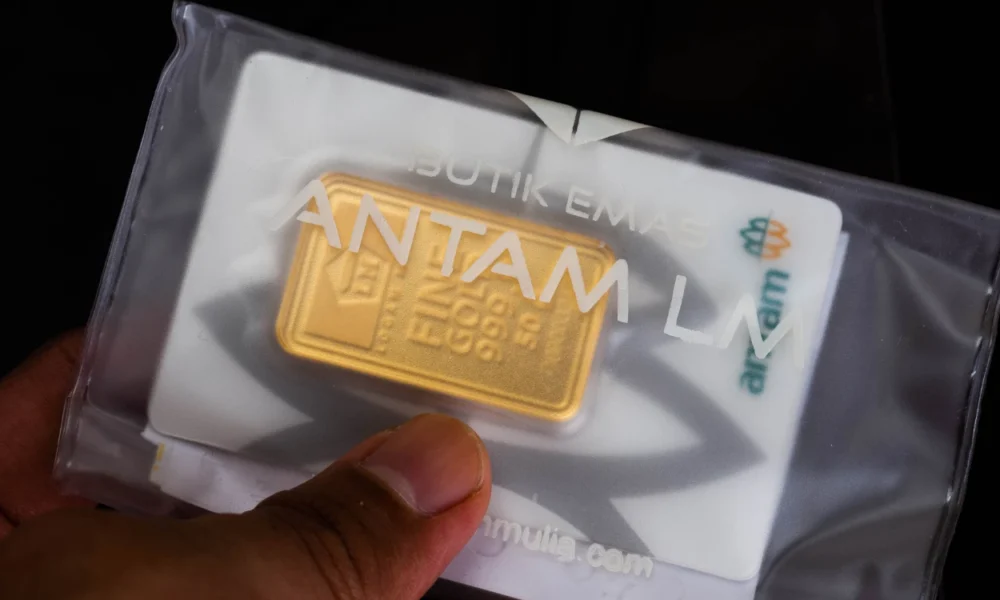 Harga emas hari ini nyaris sentuh harga rp2,5 juta per gram!