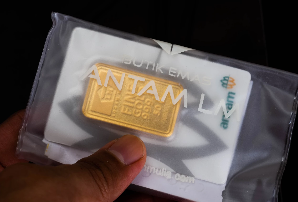 Harga emas hari ini nyaris sentuh harga rp2,5 juta per gram!