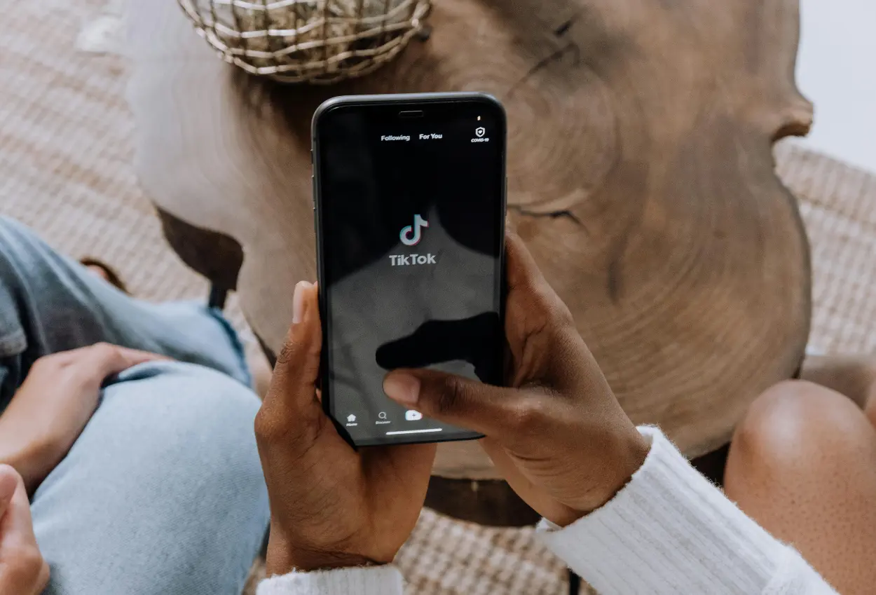 Komdigi bekukan tiktok sementara, pedagang tak bisa live!