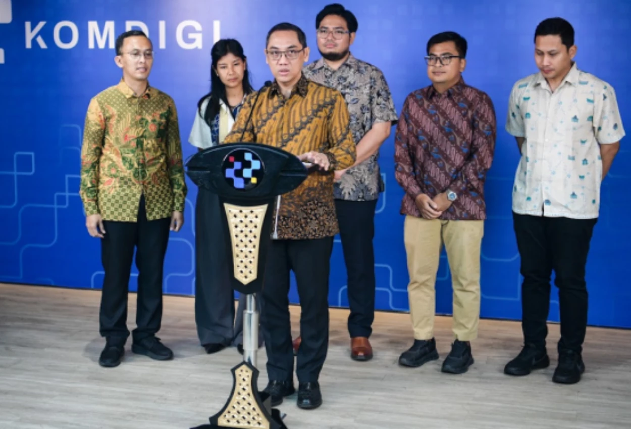 Komdigi buka suara soal elon musk yang cancel netflix karena konten lgbt anak
