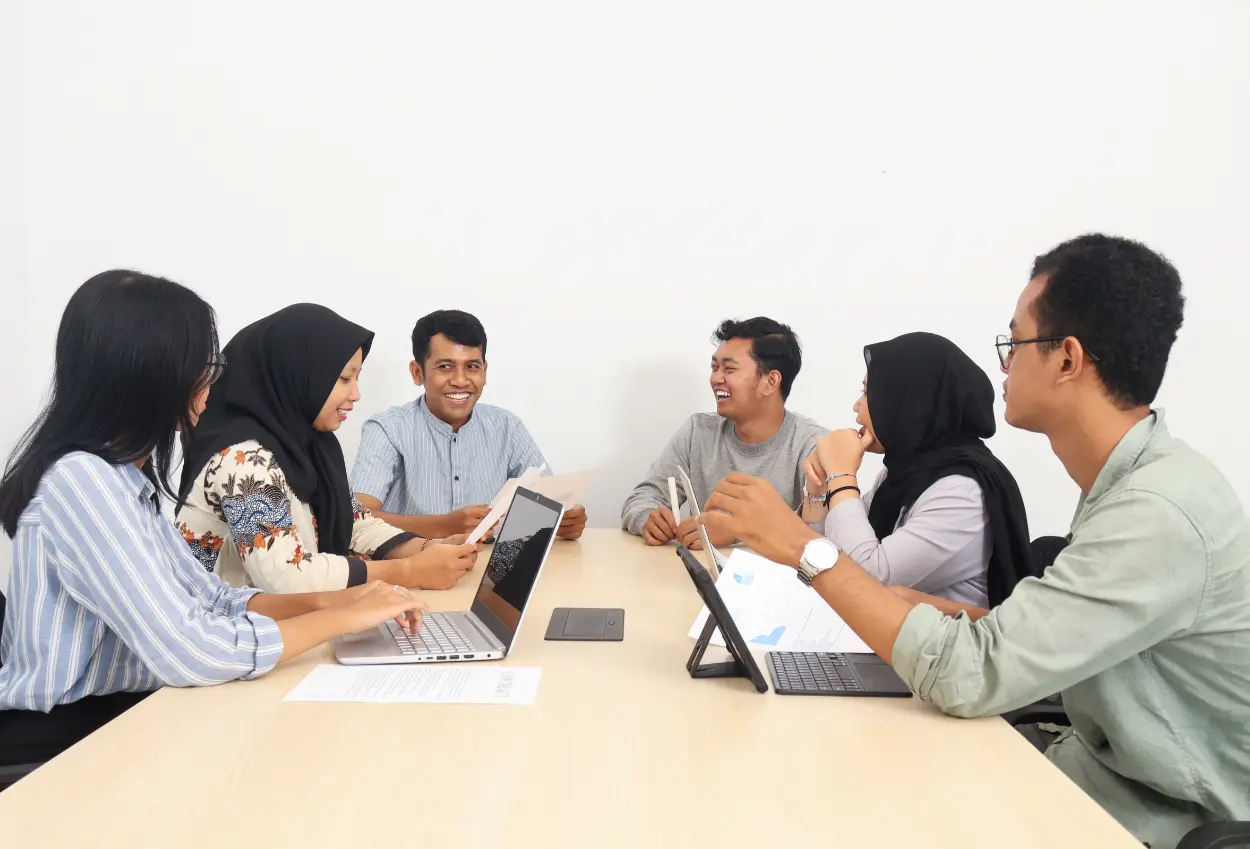 Magang gaji ump kembali dibuka november 2025, cek syarat dan cara daftarnya!