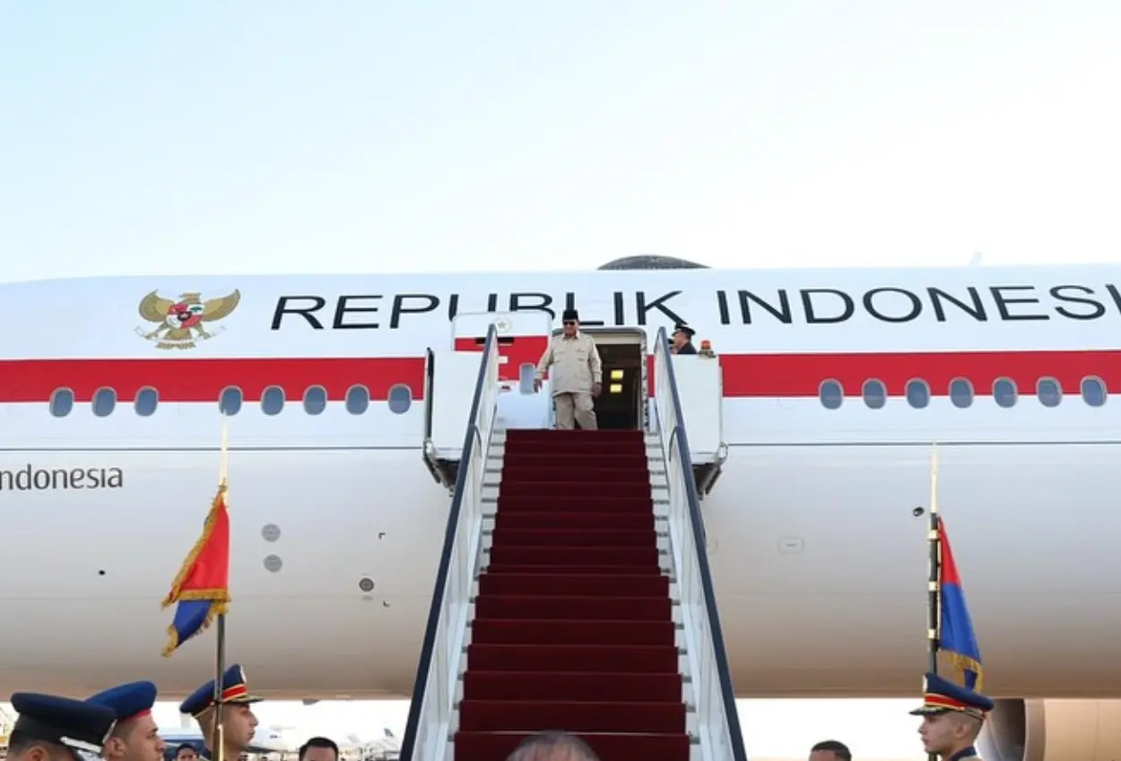 Menlu bantah kabar prabowo kunjungi israel usai hadiri ktt perdamaian gaza