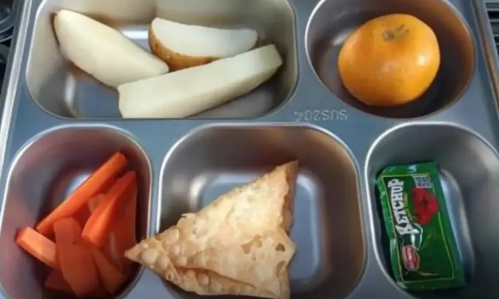 Menu mbg pangsit kentang rebus di sdn depok