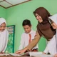 Mulai 2026, tunjangan guru honorer naik jadi rp400.000