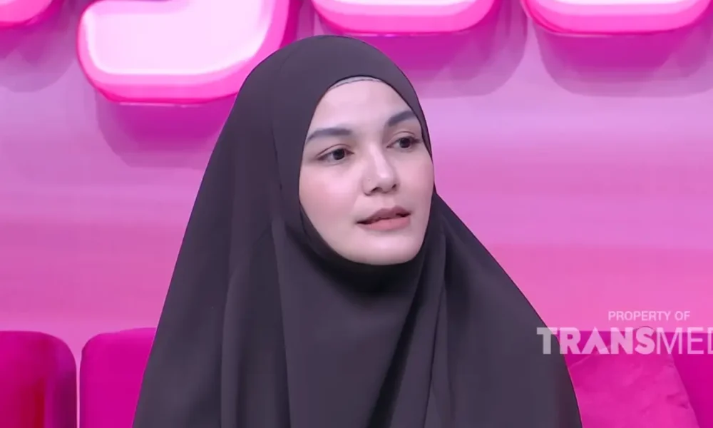 Nadya almira akan laporkan keluarga adnan terkait pencemaran nama baik
