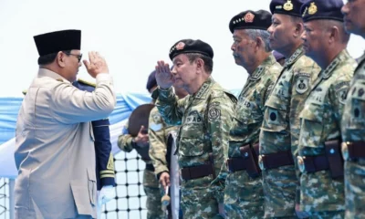 Prabowo anugerahkan pangkat istimewa kepada 11 purnawirawan tni