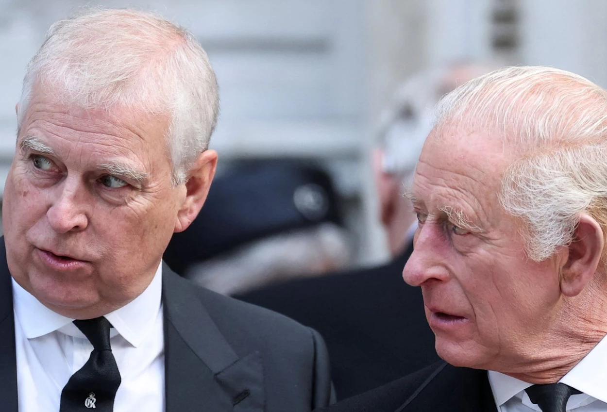 Raja charles iii usir dan copot gelar pangeran andrew imbas skandal pelecehan seksual