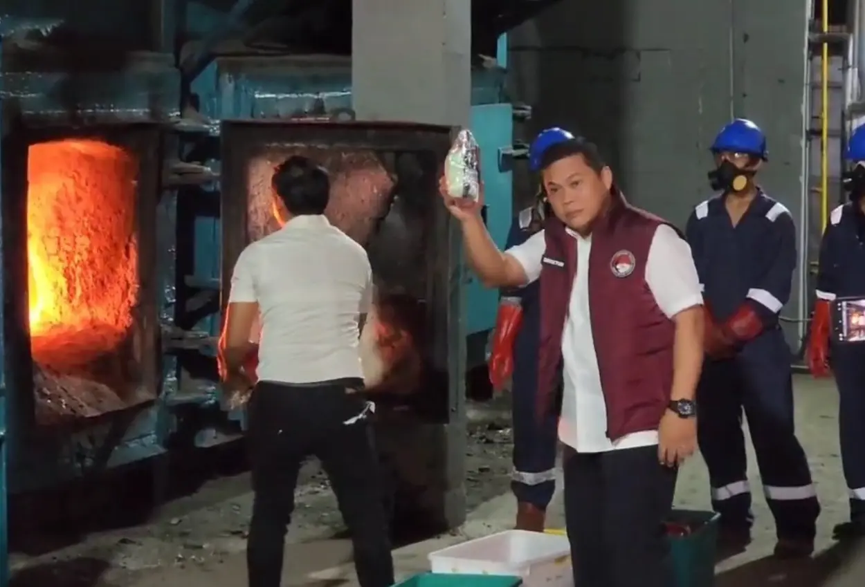 Sebanyak 2,1 ton narkoba dimusnahkan mabes polri lewat proses pembakaran