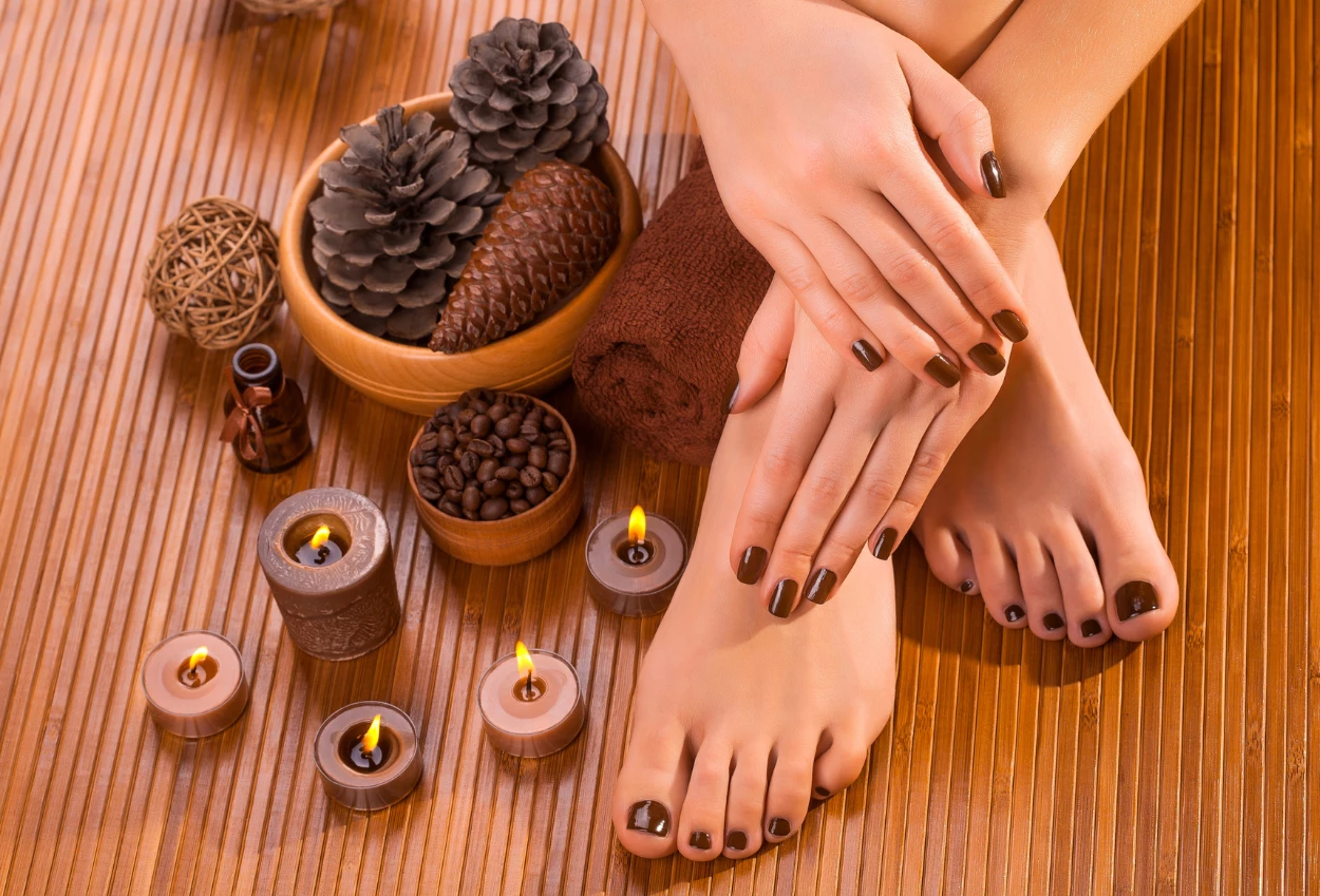 Sering dikira sama, ini 5 perbedaan manicure dan pedicure yang harus kamu tahu!