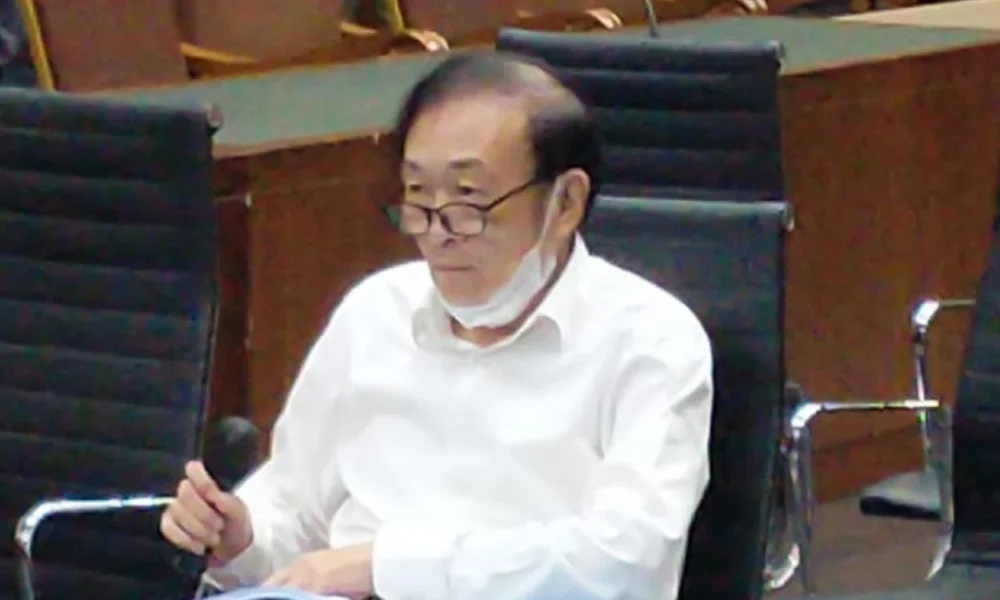 Surya darmadi dipindah ke nusakambangan karena sempat sempatnya mampir ke kantor usai sidang