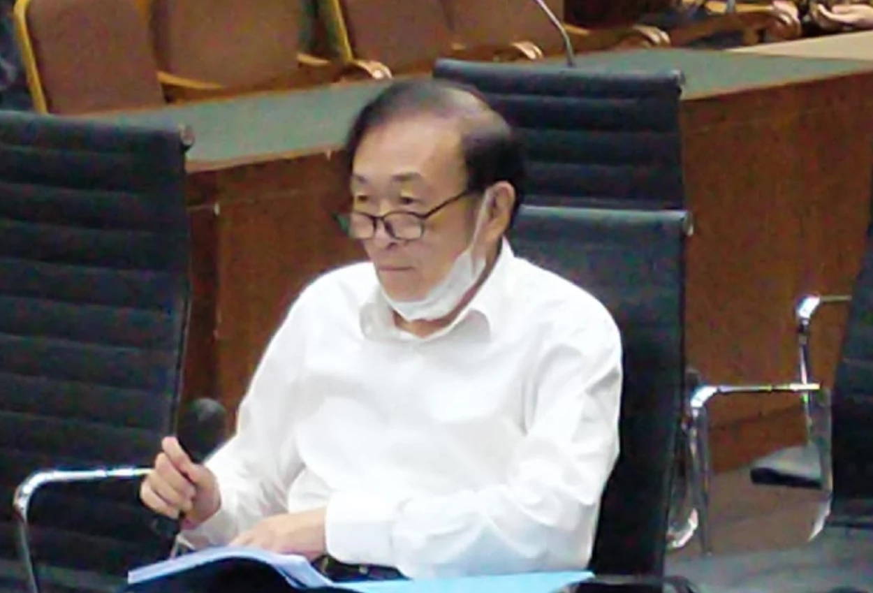 Surya darmadi dipindah ke nusakambangan karena sempat sempatnya mampir ke kantor usai sidang