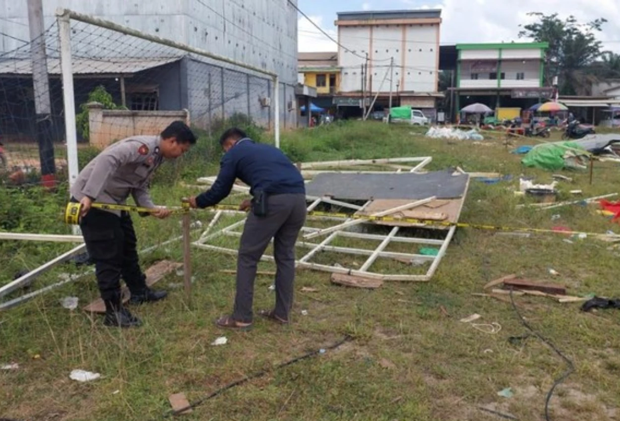 Wahana rainbow slide di pasar malam kalbar ambruk, pihak pengelola dipanggil polisi