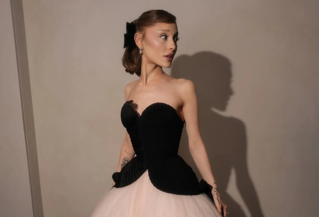Ariana grande terpapar covid 19, batal hadiri serangkaian promosi film wicked for good