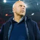 Arne slot beberkan hasil pertemuan dengan bos liverpool, sinyal bakal dipecat