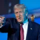 Aturan baru pengajuan visa, trump tolak orang obesitas masuk as