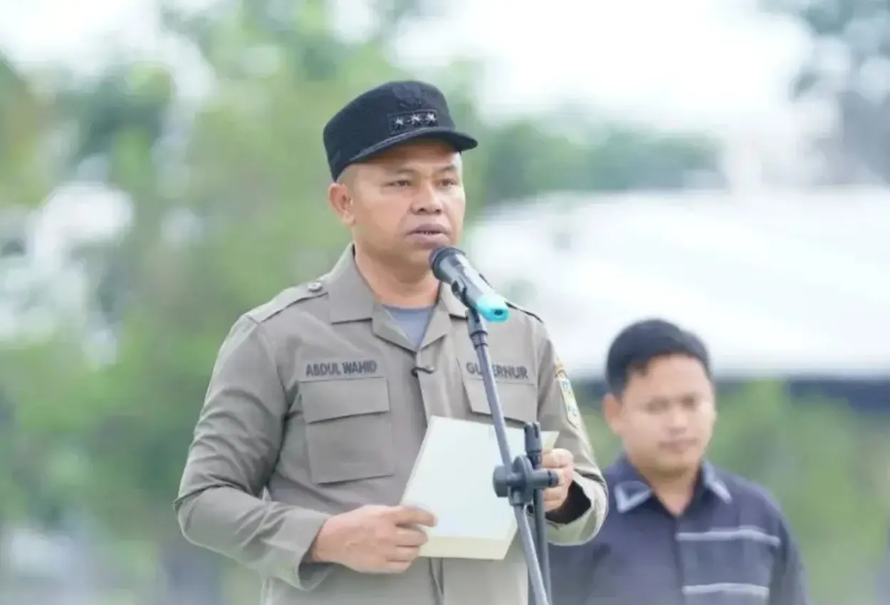 Baru 8 bulan menjabat, gubernur riau terjaring ott kpk