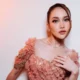 Disebut netizen sebagai mesin atm orang tua, ayu ting ting udah tugas gue, ada masalah apa