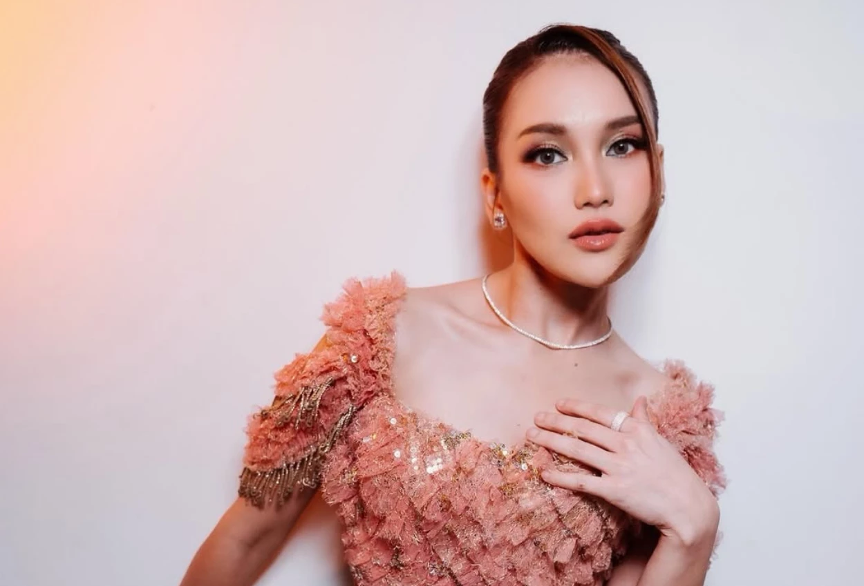 Disebut netizen sebagai mesin atm orang tua, ayu ting ting udah tugas gue, ada masalah apa