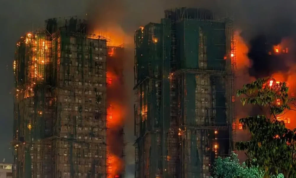 Dua wni tewas akibat kebakaran hebat yang melanda 7 gedung apartemen di hong kong